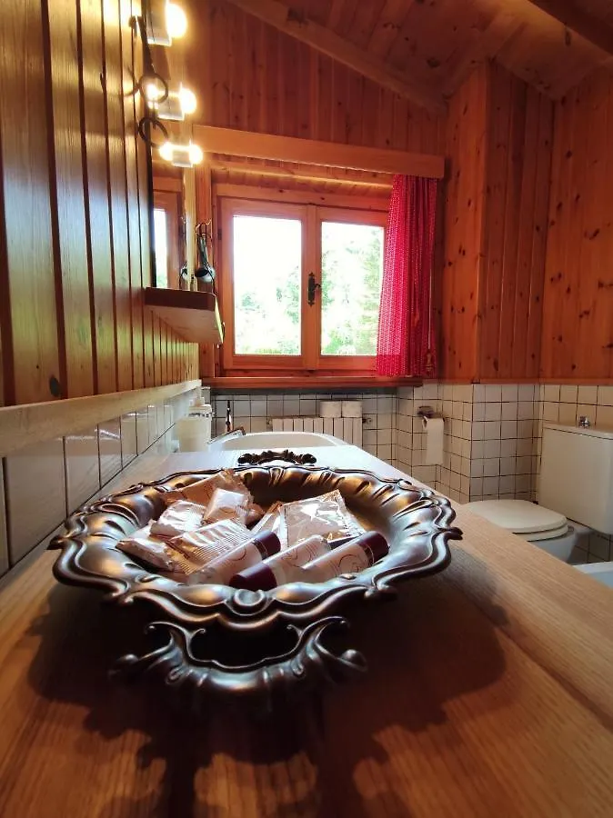 B&B Le Petit Vent Sormano Italy